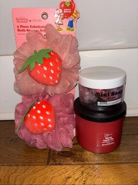 Strawberry Bath Sponge Set - Pink Two-Piece Exfoliating Loofahs
